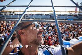 Franco Colapinto (ARG) Williams Racing fans at the end of the race. 20.10.2024. Formula 1 World Championship, Rd 19, United States Grand Prix, Austin, Texas, USA, Race Day.