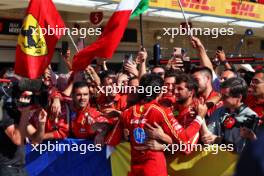 Carlos Sainz Jr (ESP) Ferrari celebrates his second position with the team in parc ferme. 20.10.2024. Formula 1 World Championship, Rd 19, United States Grand Prix, Austin, Texas, USA, Race Day.