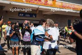 Franco Colapinto (ARG) Williams Racing celebrates with fans after the race. 20.10.2024. Formula 1 World Championship, Rd 19, United States Grand Prix, Austin, Texas, USA, Race Day.