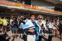 Franco Colapinto (ARG) Williams Racing celebrates with fans after the race. 20.10.2024. Formula 1 World Championship, Rd 19, United States Grand Prix, Austin, Texas, USA, Race Day.