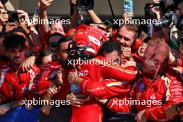 Race winner Charles Leclerc (MON) Ferrari celebrates with the team in parc ferme. 20.10.2024. Formula 1 World Championship, Rd 19, United States Grand Prix, Austin, Texas, USA, Race Day.