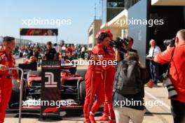 Race winner Charles Leclerc (MON) Ferrari celebrates with second placed team mate Carlos Sainz Jr (ESP) Ferrari in parc ferme. 20.10.2024. Formula 1 World Championship, Rd 19, United States Grand Prix, Austin, Texas, USA, Race Day.