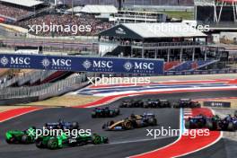 Esteban Ocon (FRA) Alpine F1 Team A524 spins at the start of the race. 20.10.2024. Formula 1 World Championship, Rd 19, United States Grand Prix, Austin, Texas, USA, Race Day.