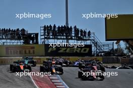 Charles Leclerc (MON) Ferrari SF-24 leads at the start of the race. 20.10.2024. Formula 1 World Championship, Rd 19, United States Grand Prix, Austin, Texas, USA, Race Day.