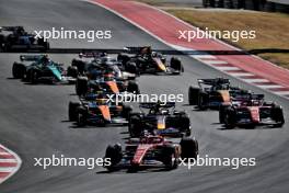 Charles Leclerc (MON) Ferrari SF-24 leads at the start of the race. 20.10.2024. Formula 1 World Championship, Rd 19, United States Grand Prix, Austin, Texas, USA, Race Day.