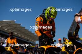 Lando Norris (GBR) McLaren MCL38 on the grid. 19.10.2024. Formula 1 World Championship, Rd 19, United States Grand Prix, Austin, Texas, USA, Sprint and Qualifying Day.