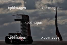 Lando Norris (GBR) McLaren MCL38. 19.10.2024. Formula 1 World Championship, Rd 19, United States Grand Prix, Austin, Texas, USA, Sprint and Qualifying Day.