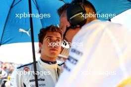 Franco Colapinto (ARG) Williams Racing on the grid. 19.10.2024. Formula 1 World Championship, Rd 19, United States Grand Prix, Austin, Texas, USA, Sprint and Qualifying Day.