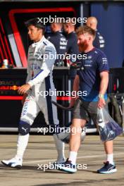 Alexander Albon (THA) Williams Racing and Patrick Harding (GBR) Williams Racing Personal Trainer. 19.10.2024. Formula 1 World Championship, Rd 19, United States Grand Prix, Austin, Texas, USA, Sprint and Qualifying Day.