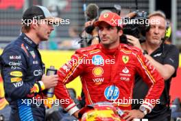 Sprint winner Max Verstappen (NLD) Red Bull Racing with Carlos Sainz Jr (ESP) Ferrari in parc ferme. 19.10.2024. Formula 1 World Championship, Rd 19, United States Grand Prix, Austin, Texas, USA, Sprint and Qualifying Day.