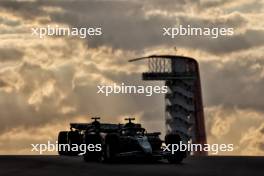 Fernando Alonso (ESP) Aston Martin F1 Team AMR24. 19.10.2024. Formula 1 World Championship, Rd 19, United States Grand Prix, Austin, Texas, USA, Sprint and Qualifying Day.