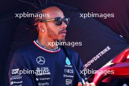 Lewis Hamilton (GBR) Mercedes AMG F1 on the drivers' parade. 20.10.2024. Formula 1 World Championship, Rd 19, United States Grand Prix, Austin, Texas, USA, Race Day.