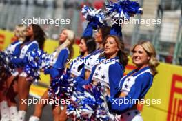 Circuit atmosphere - Dallas Cowboys Cheerleaders at the drivers' parade.  20.10.2024. Formula 1 World Championship, Rd 19, United States Grand Prix, Austin, Texas, USA, Race Day.