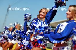 Circuit atmosphere - Dallas Cowboys Cheerleaders at the drivers' parade.  20.10.2024. Formula 1 World Championship, Rd 19, United States Grand Prix, Austin, Texas, USA, Race Day.