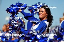 Circuit atmosphere - Dallas Cowboys Cheerleaders at the drivers' parade.  20.10.2024. Formula 1 World Championship, Rd 19, United States Grand Prix, Austin, Texas, USA, Race Day.