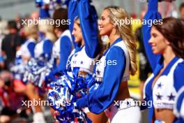 Circuit atmosphere - Dallas Cowboys Cheerleaders at the drivers' parade.  20.10.2024. Formula 1 World Championship, Rd 19, United States Grand Prix, Austin, Texas, USA, Race Day.