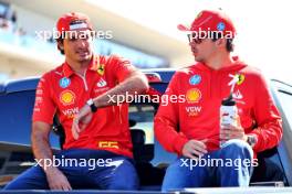 (L to R): Carlos Sainz Jr (ESP) Ferrari and Charles Leclerc (MON) Ferrari on the drivers' parade. 20.10.2024. Formula 1 World Championship, Rd 19, United States Grand Prix, Austin, Texas, USA, Race Day.