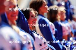 Circuit atmosphere - Dallas Cowboys Cheerleaders at the drivers' parade.  20.10.2024. Formula 1 World Championship, Rd 19, United States Grand Prix, Austin, Texas, USA, Race Day.