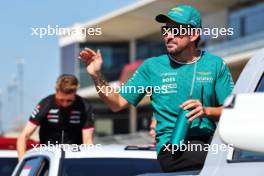 Fernando Alonso (ESP) Aston Martin F1 Team on the drivers' parade. 20.10.2024. Formula 1 World Championship, Rd 19, United States Grand Prix, Austin, Texas, USA, Race Day.