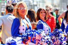 Circuit atmosphere - Dallas Cowboys Cheerleaders at the drivers' parade.  20.10.2024. Formula 1 World Championship, Rd 19, United States Grand Prix, Austin, Texas, USA, Race Day.