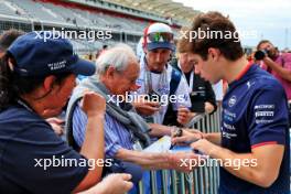 Franco Colapinto (ARG) Williams Racing with fans. 17.10.2024. Formula 1 World Championship, Rd 19, United States Grand Prix, Austin, Texas, USA, Preparation Day.