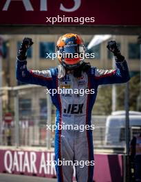 Race winner Richard Verschoor (NED) Trident celebrates on the podium. 15.09.2024. FIA Formula 2 Championship, Rd 12, Feature Race, Baku, Azerbaijan, Sunday.