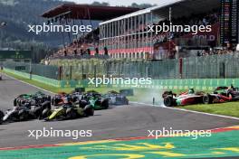 Oliver Bearman (GBR) Prema Racing and Josep Maria Marti (ESP) Campos Racing crash at the start of the race. 28.07.2024. Formula 2 Championship, Rd 10, Feature Race, Spa-Francorchamps, Belgium, Sunday.