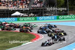 Victor Martins (FRA) ART Grand Prix leads at the start of the race. 22.06.2024. FIA Formula 2 Championship, Rd 6, Sprint Race, Barcelona, Spain, Saturday.