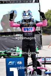 Race winner Victor Martins (FRA) ART Grand Prix celebrates in parc ferme. 22.06.2024. FIA Formula 2 Championship, Rd 6, Sprint Race, Barcelona, Spain, Saturday.