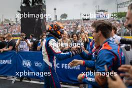 Race winner Richard Verschoor (NED) Trident celebrates in parc ferme. 20.07.2024. FIA Formula 2 Championship, Rd 9, Budapest, Hungary, Sprint Race, Saturday.