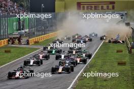 Enzo Fittiapldi (BRA) Van Amersfoort Racing leads at the start of the race as Oliver Goethe (GER) MP Motorsport crashes. 31.08.2024. Formula 2 Championship, Rd 11, Sprint Race, Monza, Italy, Saturday.