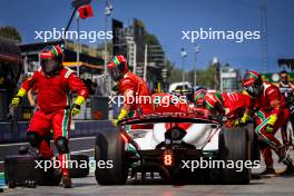 Andrea Kimi Antonelli (ITA) Prema Racing pits with a puncture and broken front wing. 31.08.2024. Formula 2 Championship, Rd 11, Sprint Race, Monza, Italy, Saturday.