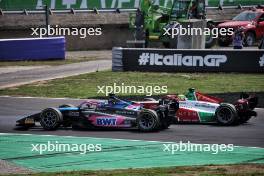 Victor Martins (FRA) ART Grand Prix and Oliver Bearman (GBR) Prema Racing battle for position. 31.08.2024. Formula 2 Championship, Rd 11, Sprint Race, Monza, Italy, Saturday.