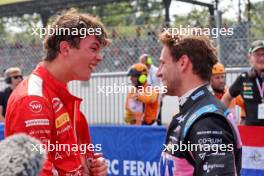 (L to R): Race winner Oliver Bearman (GBR) Ferrari Reserve Driver with second placed Victor Martins (FRA) ART Grand Prix in parc ferme. 31.08.2024. Formula 2 Championship, Rd 11, Sprint Race, Monza, Italy, Saturday.