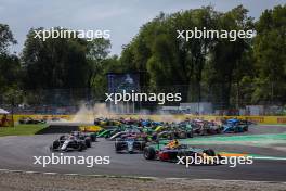 Josep Maria Marti (ESP) Campos Racing at the start of the race. 31.08.2024. Formula 2 Championship, Rd 11, Sprint Race, Monza, Italy, Saturday.