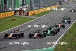 Enzo Fittiapldi (BRA) Van Amersfoort Racing and Josep Maria Marti (ESP) Campos Racing battle for position. 31.08.2024. Formula 2 Championship, Rd 11, Sprint Race, Monza, Italy, Saturday.