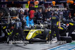 Kush Maini (IND) Invicta Racing makes a pit stop. 01.09.2024. Formula 2 Championship, Rd 11, Feature Race, Monza, Italy, Sunday.