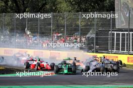 Zane Maloney (BRB) Rodin Motorsport leads at the start of the race as Paul Aron (EST) Hitech Pule-Eight is hit by Josep Maria Marti (ESP) Campos Racing. 01.09.2024. Formula 2 Championship, Rd 11, Feature Race, Monza, Italy, Sunday.