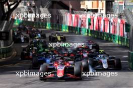 Richard Verschoor (NED) Trident leads at the start of the race. 26.05.2024. FIA Formula 2 Championship, Rd 5, Monte Carlo, Monaco, Feature Race, Sunday.