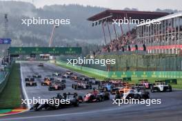 Callum Voisin (GBR) Rodin Motorsport leads at the start of the race. 28.07.2024. Formula 3 Championship, Rd 9, Feature Race, Spa-Francorchamps, Belgium, Sunday.