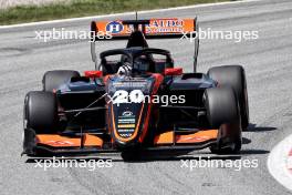 Noel Leon (MEX) Van Amersfoort Racing. 21.06.2024. FIA Formula 3 Championship, Rd 5, Barcelona, Spain, Friday.
