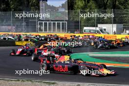 Tim Tramnitz (GER) MP Motorsport leads at the start of the race. 31.08.2024. Formula 3 Championship, Rd 10, Sprint Race, Monza, Italy, Saturday.