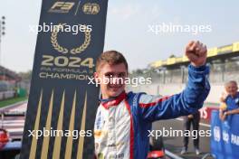 Leonardo Fornaroli (ITA) Trident celebrates third position and becoming F3 Champion in parc ferme. 01.09.2024. Formula 3 Championship, Rd 10, Feature Race, Monza, Italy, Sunday.