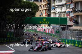 Nikola Tsolov (BGR) ART Grand Prix leads at the start of the race. 25.05.2024. FIA Formula 3 Championship, Rd 4, Sprint Race Monte Carlo, Monaco, Saturday.