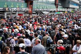 Circuit atmosphere - fans in the pit lane. 10.05.2024. FIA World Endurance Championship, Rd 3, Six Hours of Spa, Spa Francorchamps, Belgium.