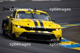 John Hartshorne (GBR) / Ben Tuck (GBR) / Christopher Mies (GER) #44 Proton Competition Ford Mustang LMGT3. 12.06.2024. FIA World Endurance Championship, Round 4, Le Mans 24 Hours, Practice and Qualifying, Le Mans, France, Wednesday.