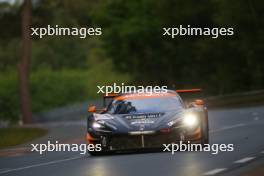 James Cottingham (GBR) / Nicolas Costa (BRA) / Gregoire Saucy (SUI) #59 United Autosports McLaren 720S LMGT3 Evo. 15.06.2024. FIA World Endurance Championship, Round 4, Le Mans 24 Hours, Race, Le Mans, France, Saturday.