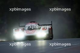 Kevin Estre (FRA) / Andre Lotterer (GER) / Laurens Vanthoor (BEL) #06 Porsche Penske Motorsport, Porsche 963. 16.06.2024. FIA World Endurance Championship, Round 4, Le Mans 24 Hours, Race, Le Mans, France, Sunday.