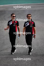 Mike Conway (GBR) and Nyck de Vries (NLD) #07 Toyota Gazoo Racing, walk the circuit. 12.07.2024. FIA World Endurance Championship, Round 5, Six Hours of Sao Paulo, Sao Paulo, Brazil.