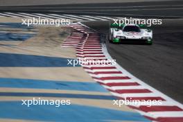 Julien Andlauer (FRA) / Harry Tincknell (GBR) / Charlie Wurz (AUT) / Larry ten Voorde (NLD) / Antonio Serravalle (CDN) #99 Proton Competition Porsche 963. 03.11.2024. FIA World Endurance Championship, Rookie Test, Sakhir, Bahrain, Sunday.